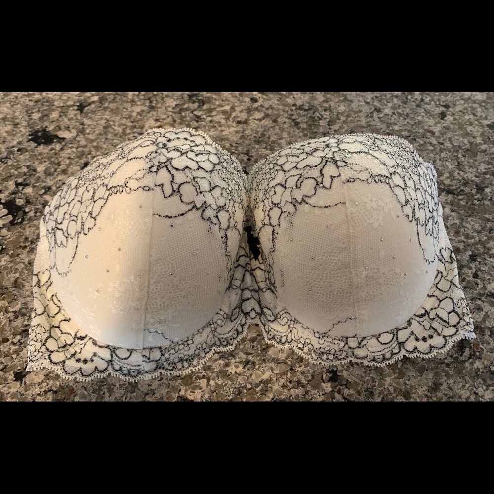 Victoria’s Secret bra